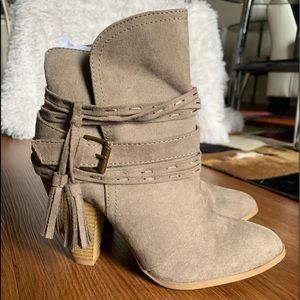 Bootie Heels size 6.5